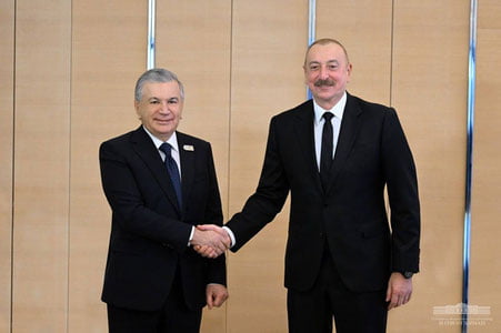 Шавкат Мирзиёев Озарбайжон Президенти билан учрашди