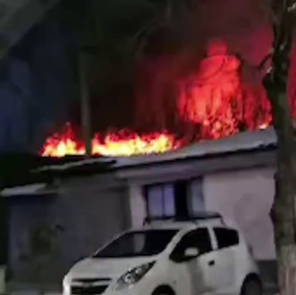Toshkentda xonadonlardan biri yonib ketdi