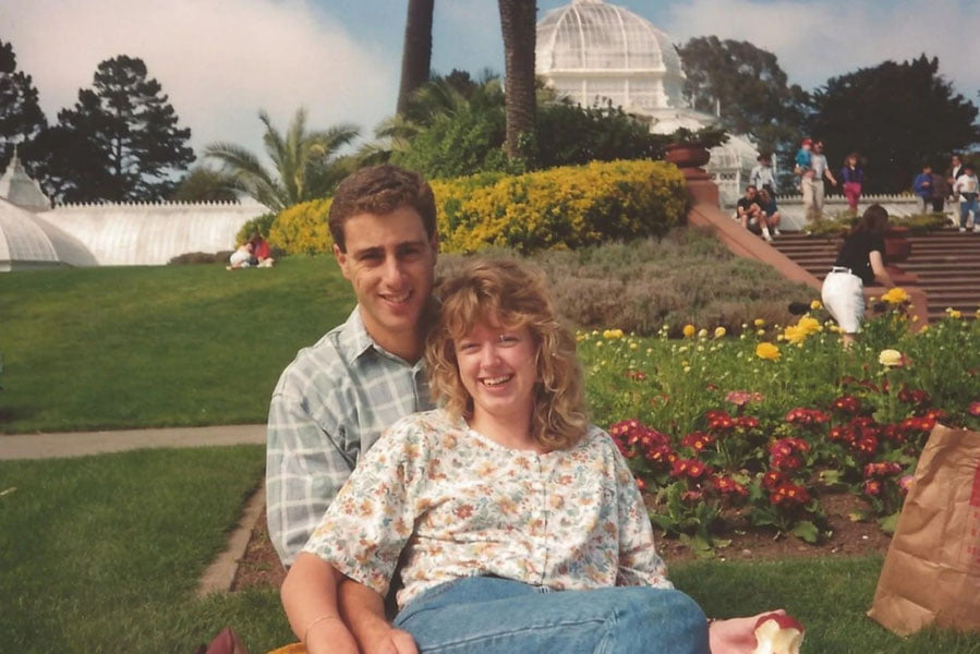 Эйфел минорасида бахтини топган жуфтлик