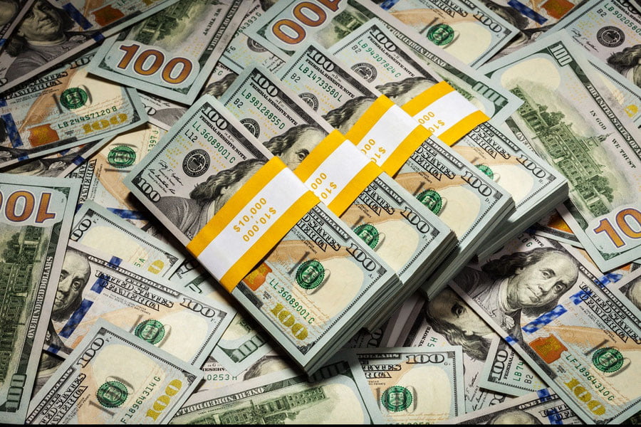 AQSH dollarining rasmiy kursi pasaydi