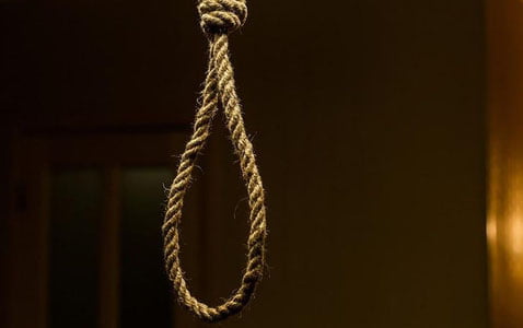 Навоийда 14 ёшли қиз ўз жонига қасд қилди