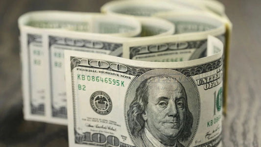 Долларнинг расмий курси бироз тушди