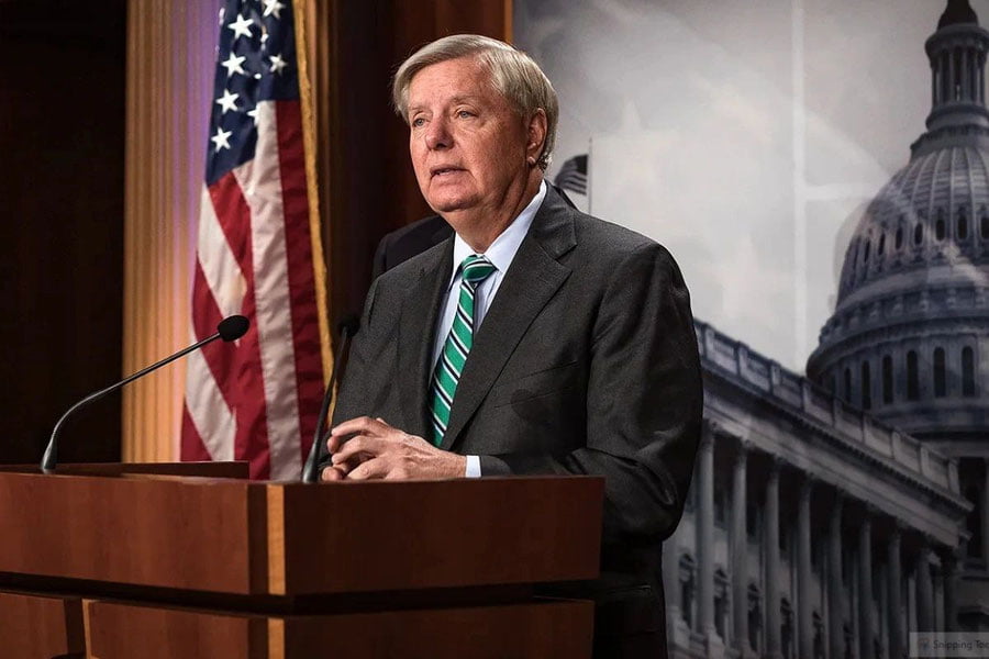 АҚШ сенатори Путинга таҳдид қилди