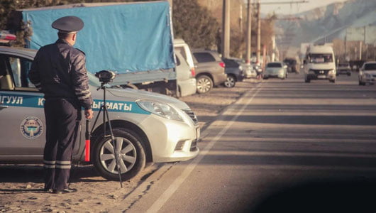 Энди йўл қоидасини бузганларнинг билими жойида текширилади