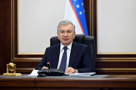 Shavkat Mirziyoyev yoshlarni rivojlantirishga oid taqdimot bilan tanishdi