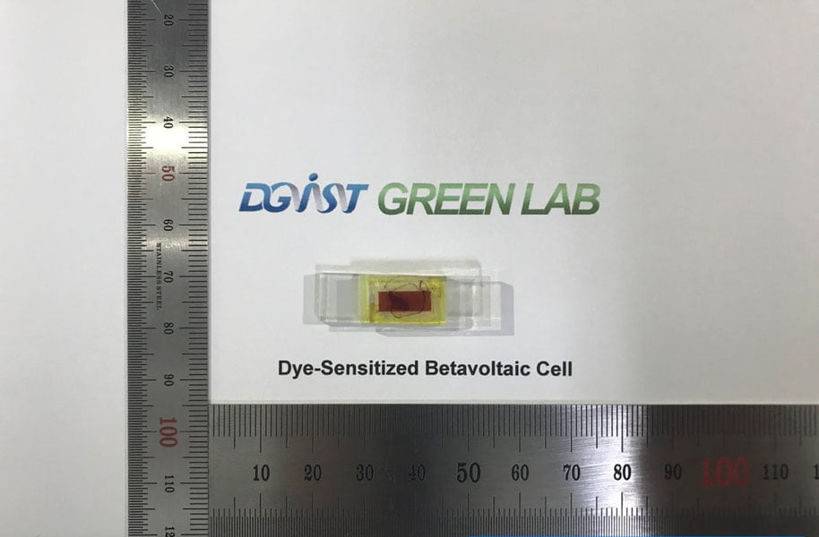 Olimlar abadiy zaryadga ega batareya yaratdi