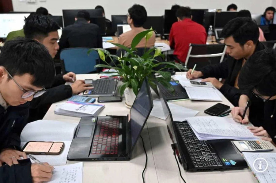 Vetnamda o'quvchi va talabalarga kechki darslar taqiqlanmoqda