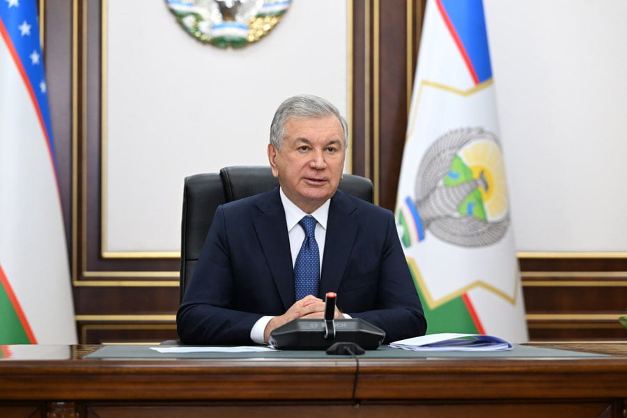 Шавкат Мирзиёев Навоий вилоятидаги ислоҳотлар самарадорлиги бўйича йиғилиш ўтказди