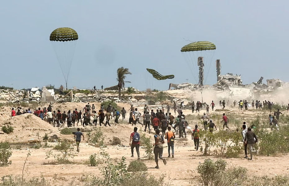 Ғазода гуманитар ёрдам қутиси қулаши оқибатида 14 ёшли ўсмир ҳалок бўлди