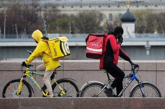 Санкт-Петербургда мигрантларга курьерлик қилиш тақиқланди