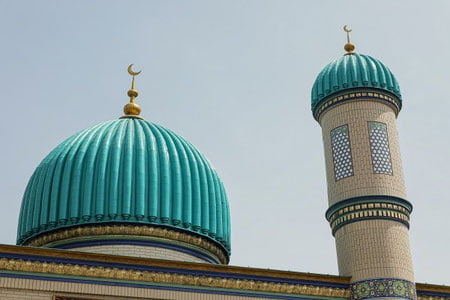 Хорижий “расмий диний таълим” ваъдалари ортида ноқонуний фаолият хавфи бор