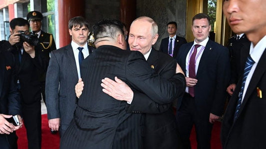 Kim Chen In Putin bilan uchrashuvdan keyin barcha izlarini yo‘q qildirdi