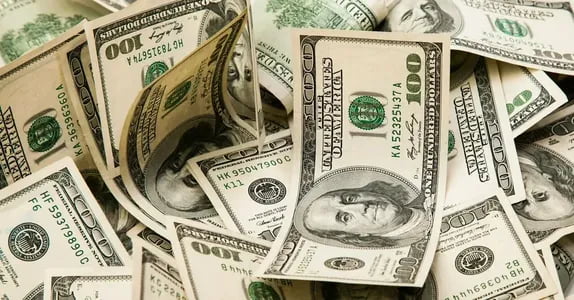 Долларнинг расмий курси пасайди