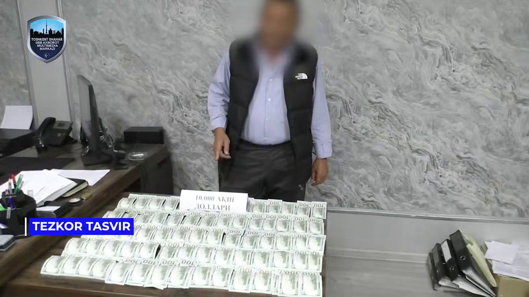 Тошкентда наркотик сақлаган шахс тезкор ходимга 10 минг доллар пора бераётганда қўлга тушди