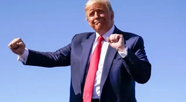 Трампнинг юраги “14 ёшга ёшроқ” — шифокорлар хулосаси