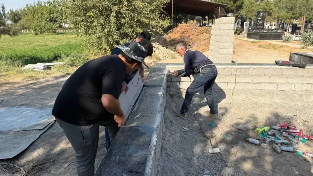 Самарқандда фуқаролар қабристон жойларини олдиндан “банд қилган”