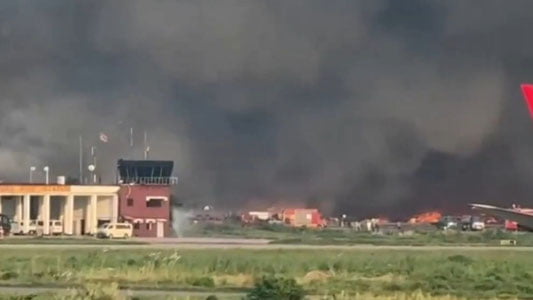 Бангладеш халқаро аэропортида йирик ёнғин содир бўлди - барча рейслар бекор қилинган