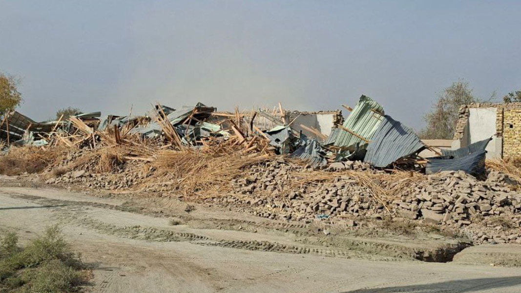 Хоразмда ўзбошимчалик билан қуриб олинган бино буздирилди