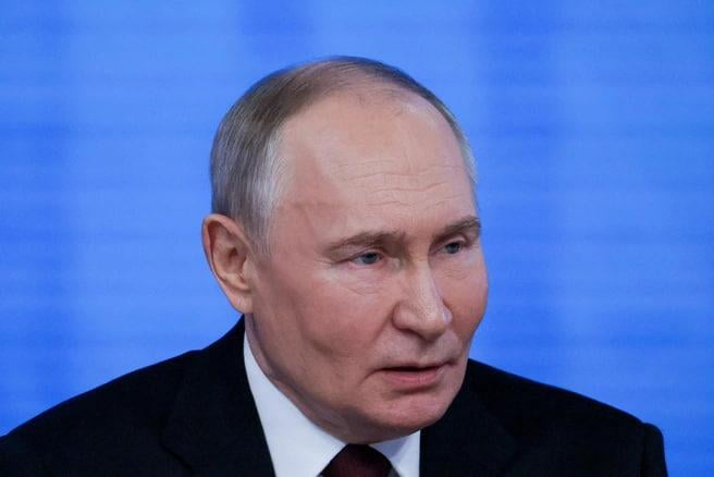 Путин: Россияда муҳожирлар масаласи ижтимоий кескинликка сабаб бўлмаслиги лозим