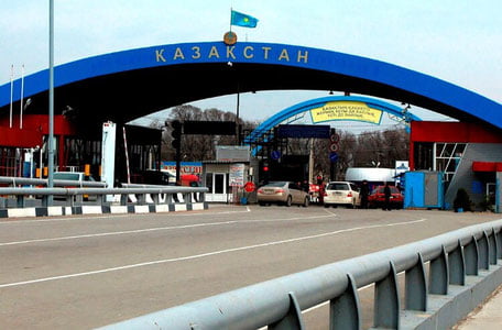 Қозоғистон орқали Россияга кетадиган ўзбекистонликлар огоҳлантирилди