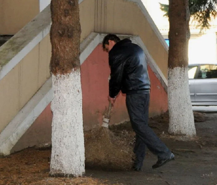 Наманганда алиментдан қарздор эркак мажбурий меҳнатга жалб этилди