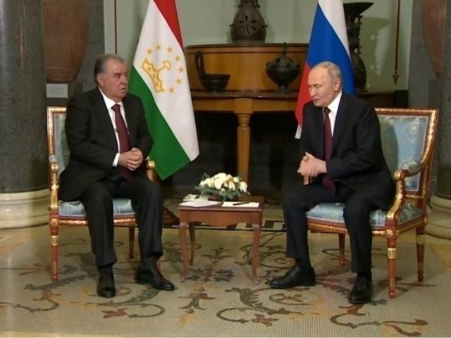 “Bu meni dahshatga soldi” - Putin Qobiljon o’limi bo’yicha Rahmonga hamdardlik bildirdi