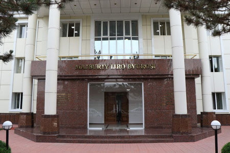 “MIB shunchalik oqsoqmi?” — bloger MIBdan norozi