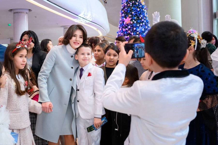 Меҳрибонлик уйида тарбияланувчи болажонлар учун “Президент арчаси” байрам тадбири бўлиб ўтди