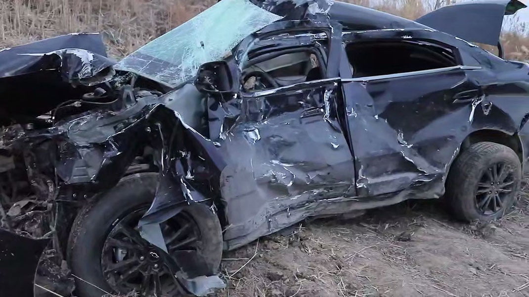 Хоразмда поезд Cobalt'ни уриб юборди