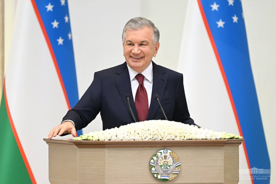 Президент прокуратура органлари ходимлари ва фахрийларига табрик йўллади