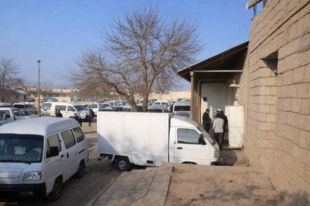 Buxoroda 15 yoshli bolani mashina urib, qochib ketishi ortidan yuzlab Damas va Labo’lar ushlab turildi