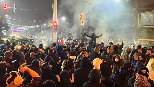 Эрондаги норозилик намойишларида ҳалок бўлганлар сони 500 нафардан ошди