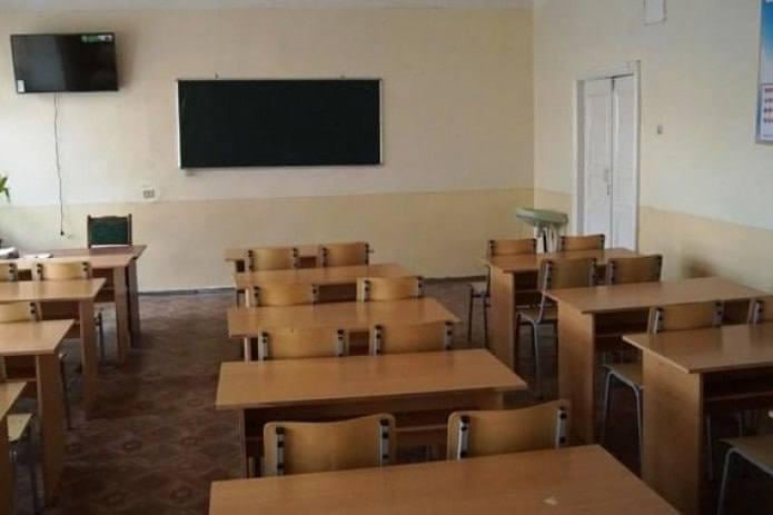 “400 dollar bering, qolganiga taklifim bor”- Ko‘kdalada yana bir maktab direktori jinsiy aloqa taklif qildi