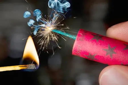 Ўзбекистонда айрим турдаги пиротехника воситаларига рухсат берилади