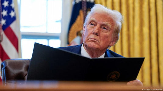 Ноқонуний муҳожирларни қўллаб-қувватлаган ҳудудлар молиялаштирилмайди — Трамп