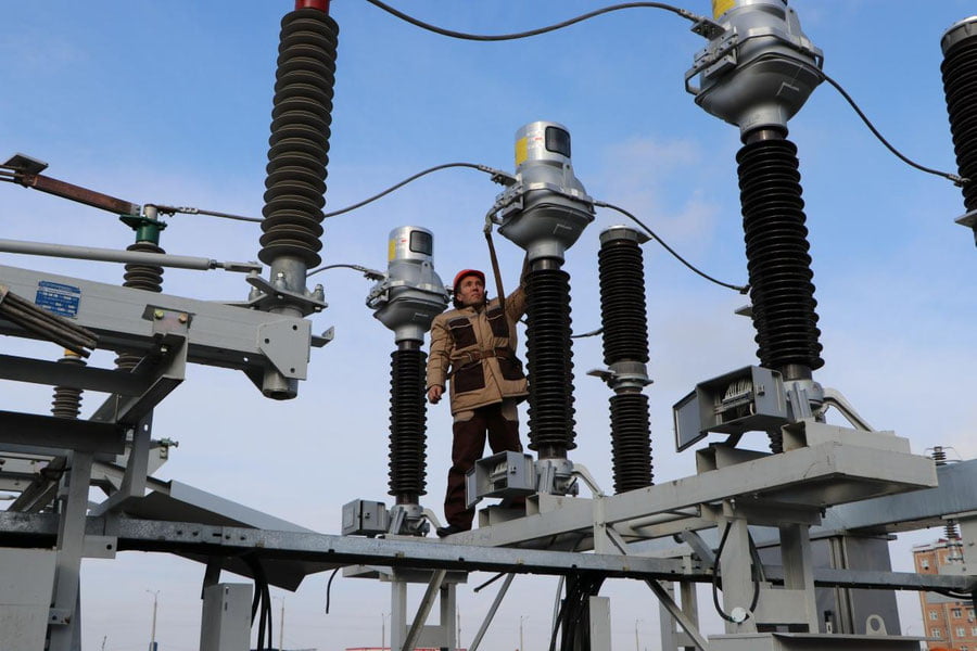 Электр таъминоти корхонаси ходими калтакланган — қонун нима дейди?