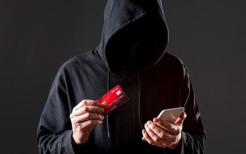 Онлайн кредит олишда фирибгарликка учраган фуқаролардан кредитни ундириш тўхтатилади