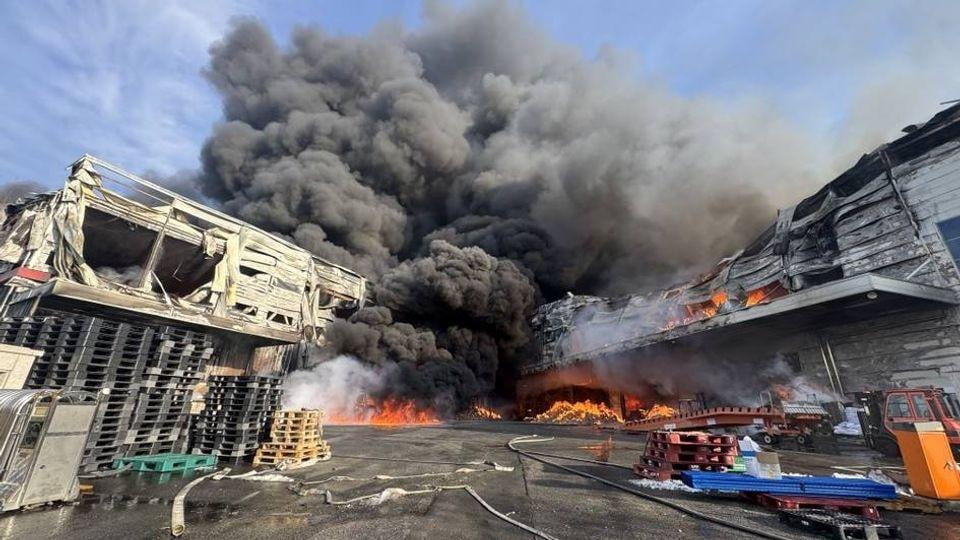 Жанубий Кореядаги завод ёнғинида Ўзбекистон фуқароси бедарак йўқолди