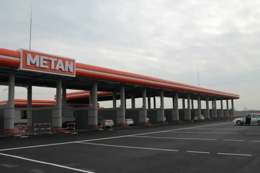 “Метан заправка қурманг — газ берилмайди” — Бош вазир ўринбосари