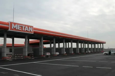 “Метан заправка қурманг — газ берилмайди” — Бош вазир ўринбосари