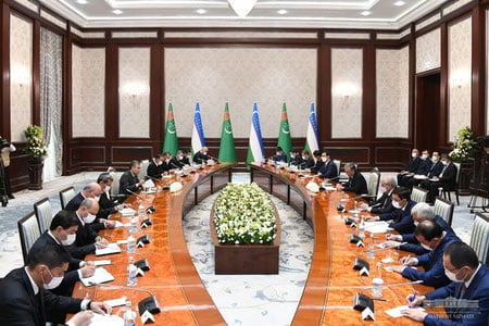 Ўзбекистон ва Туркманистон ўртасида 23 та ҳужжат имзоланди