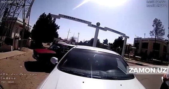 Сурхондарёда ЙПХ ходимини капотда судраб кетган ҳайдовчига чора кўрилди