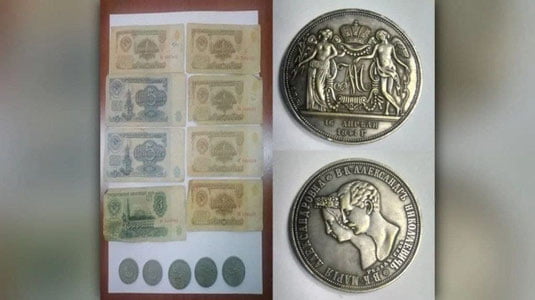 Навоийда XIX асрга тегишли танга ва қоғоз купюраларни хорижга олиб чиқиб кетаётган шахслар аниқланди