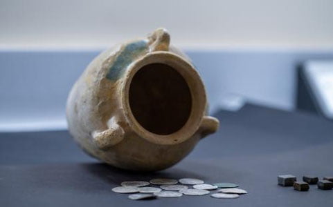 Бирлашган Араб Амирликларида Ҳорун ар-Рашиднинг рафиқаси Зубайдага тегишли хазиналар топилди