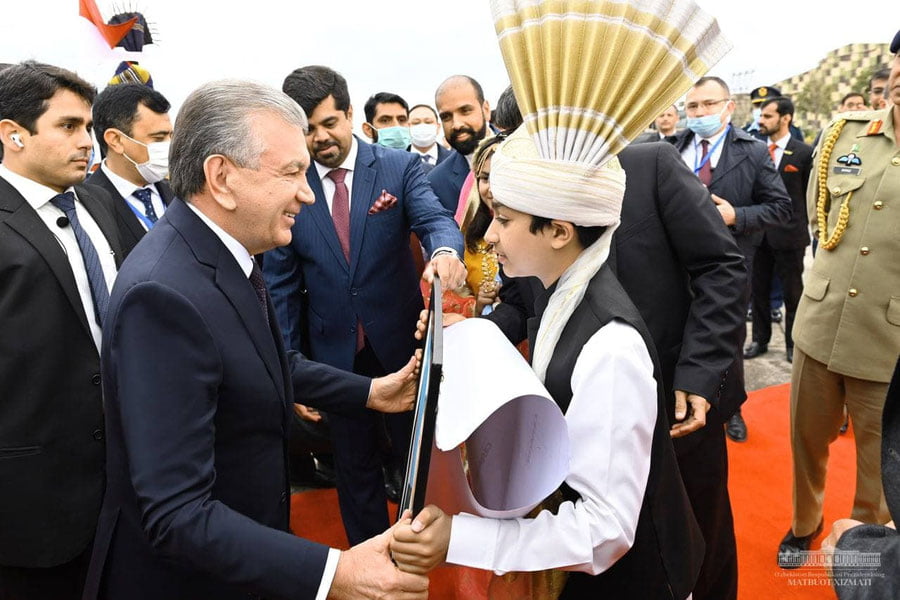 Шавкат Мирзиёев Исломободга келди