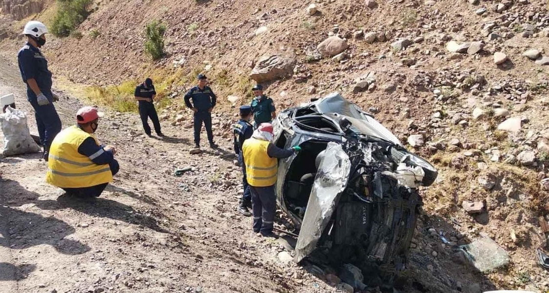 Перевалда бошқарувни йўқотган "Каптива" ҳайдовчиси ЙТҲга учради