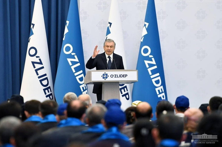 Шавкат Мирзиёев Наманганда биринчи навбатда ҳал этилиши лозим бўлган масалаларни санаб ўтди