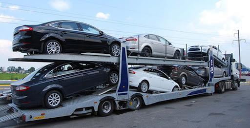 UzAuto Motors автосалонларда юзлаб шартнома тузиб қўйиб, «навбат» сотаётганларни инсофга чақирмоқда