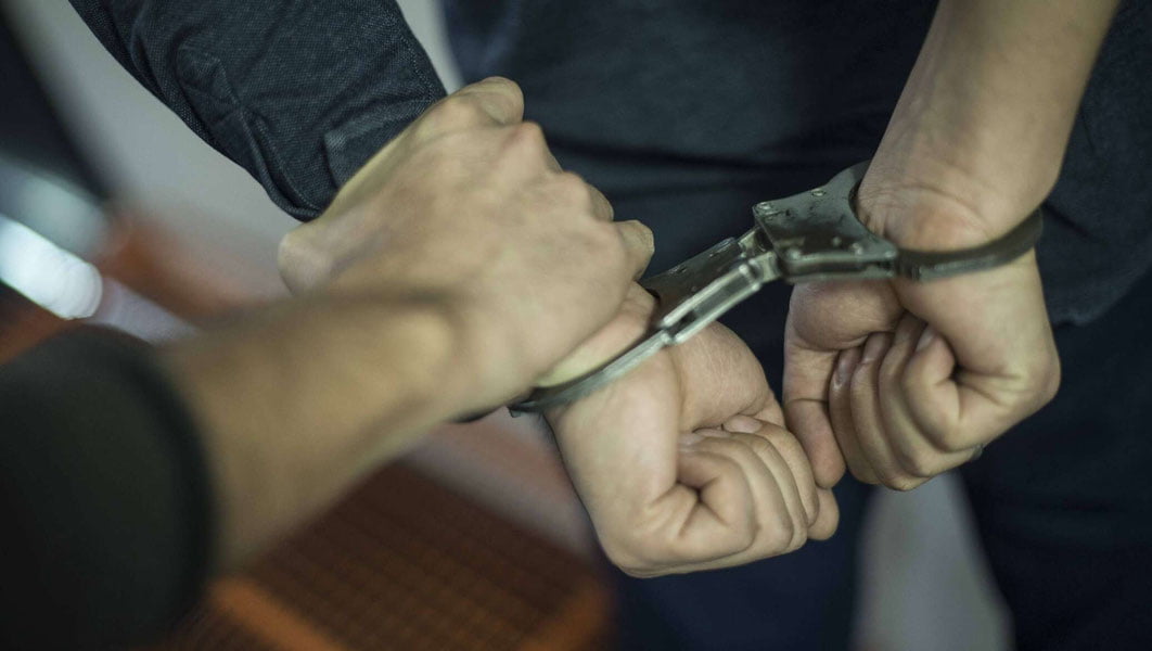 АҚШда ўз чақалоғини ўлдирган ота-она қўлга тушди