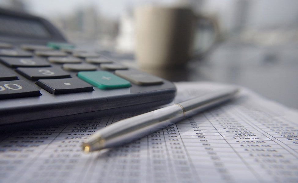 Уйсиз эркакка катта миқдорда кўчмас мулк солиғи қўйилди